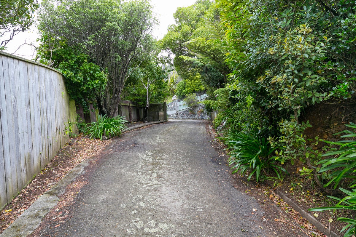 228 Helston Road, Paparangi, Wellington - Carousel 20