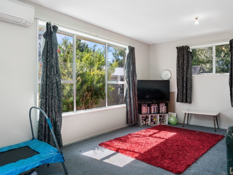 2/702 Gloucester Street, Linwood, Christchurch - Carousel 2