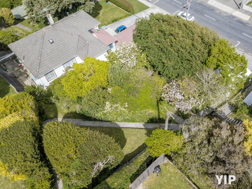 18A Hinau Street, Tawa, Wellington - Carousel 3