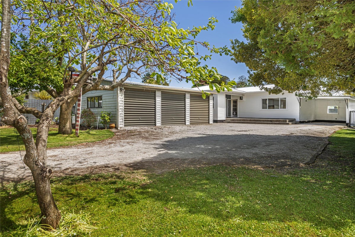 3 Waimata Road, Whataupoko, Gisborne - Carousel 1