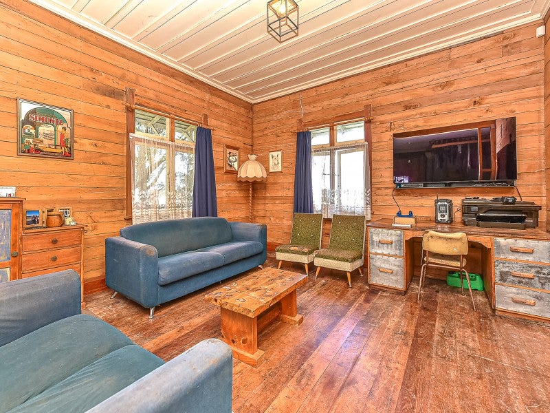 24 Spier Street, Aramoho, Whanganui - Carousel 2