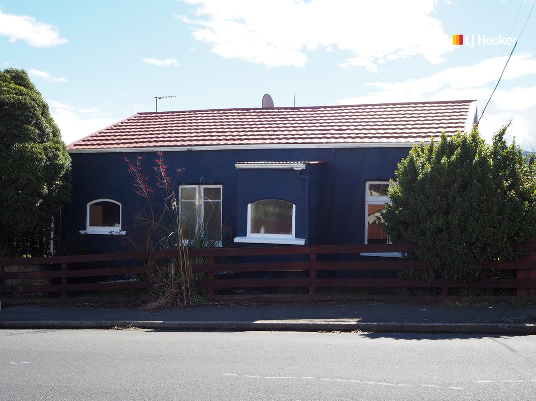 21 Signal Hill Road, Opoho, Dunedin - Carousel 1