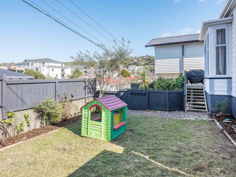 446 Adelaide Road, Berhampore, Wellington - Carousel 2