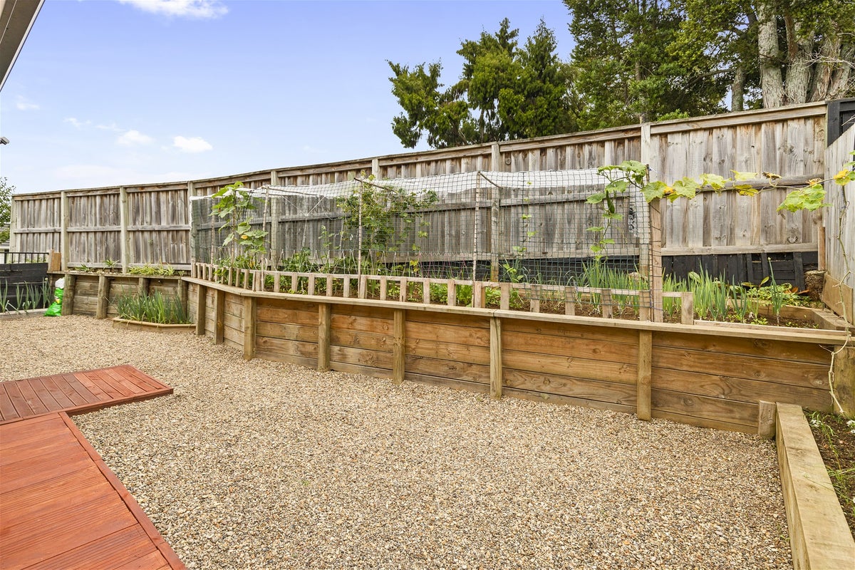 35 Longbow Terrace, Flagstaff, Hamilton - Carousel 17