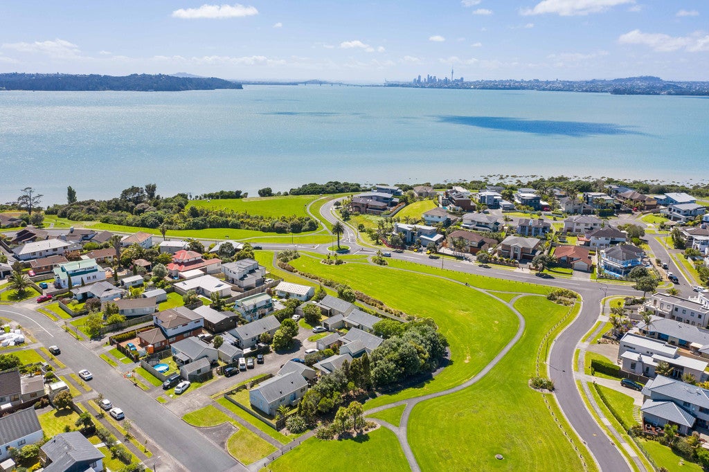 1/24 Halyard Place, Te Atatu Peninsula, Auckland - Carousel 26