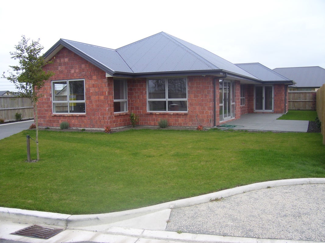 12 Famille Close, Yaldhurst, Christchurch - Carousel 1
