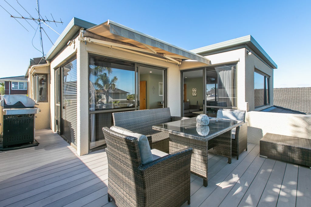 2/30 Takutai Avenue, Bucklands Beach, Auckland - Carousel 2