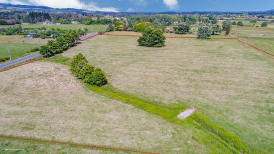 66 Tourist Road, Papakura - Carousel 2