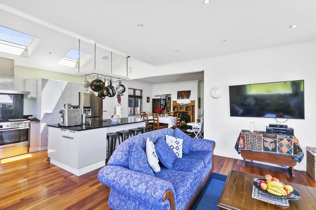 3 Haumia Street, Johnsonville, Wellington - Carousel 19