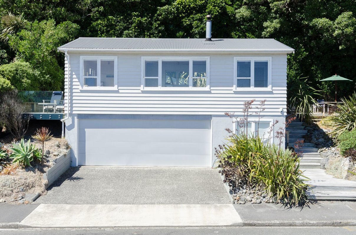 75 Moana Road, Plimmerton, Porirua - Carousel 12