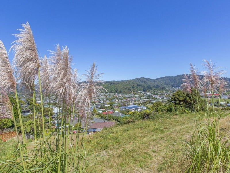 59 Wright Street, Wainuiomata, Lower Hutt - Carousel 1