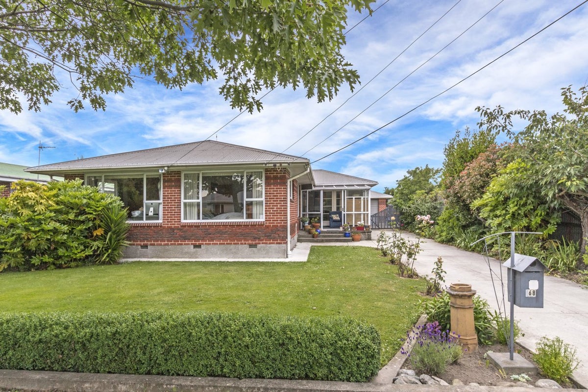 68 Coopers Road, Dallington, Christchurch - Carousel 1