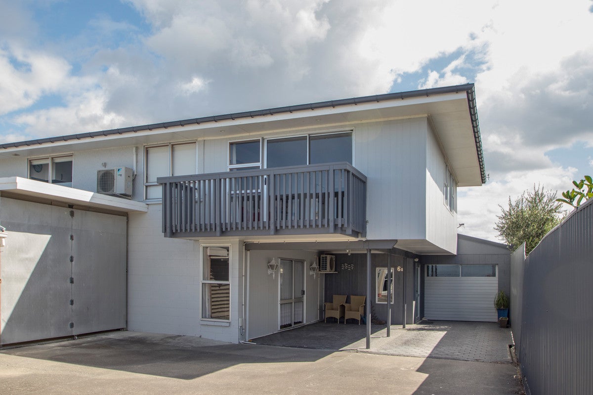 6A THE ESPLANADE, WESTSHORE, NAPIER - Carousel 23