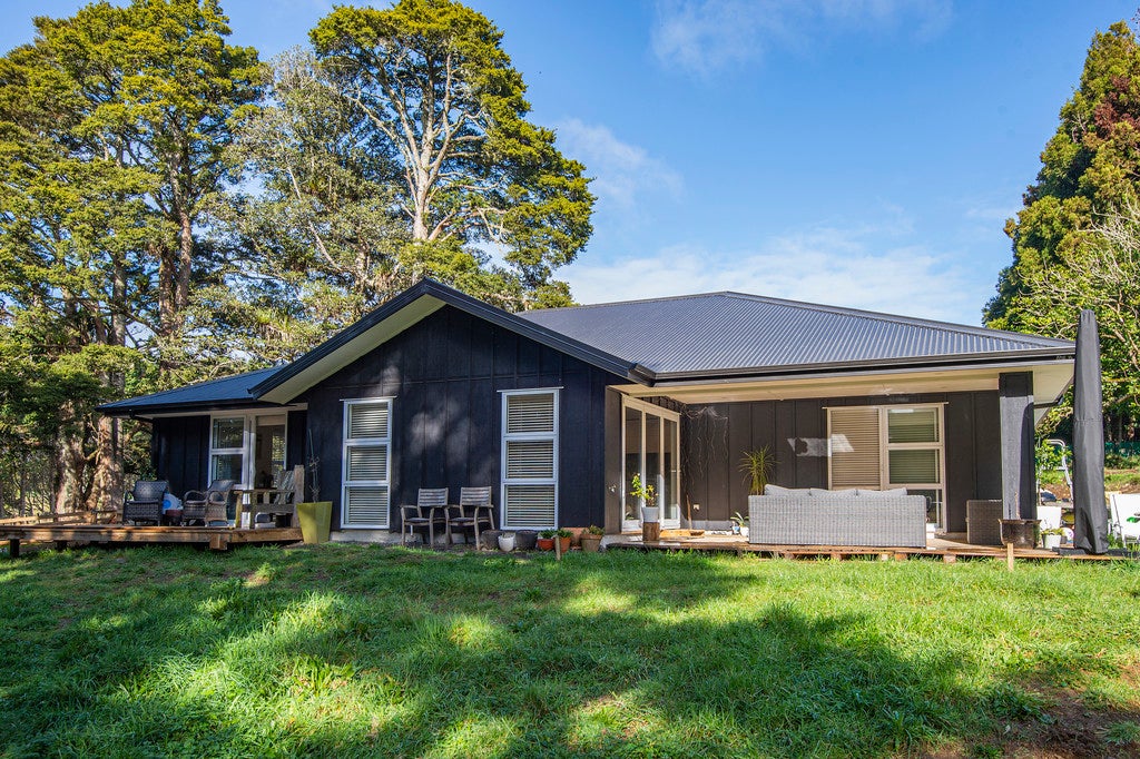 158A Apotu Road, Kauri, Kamo - Carousel 1