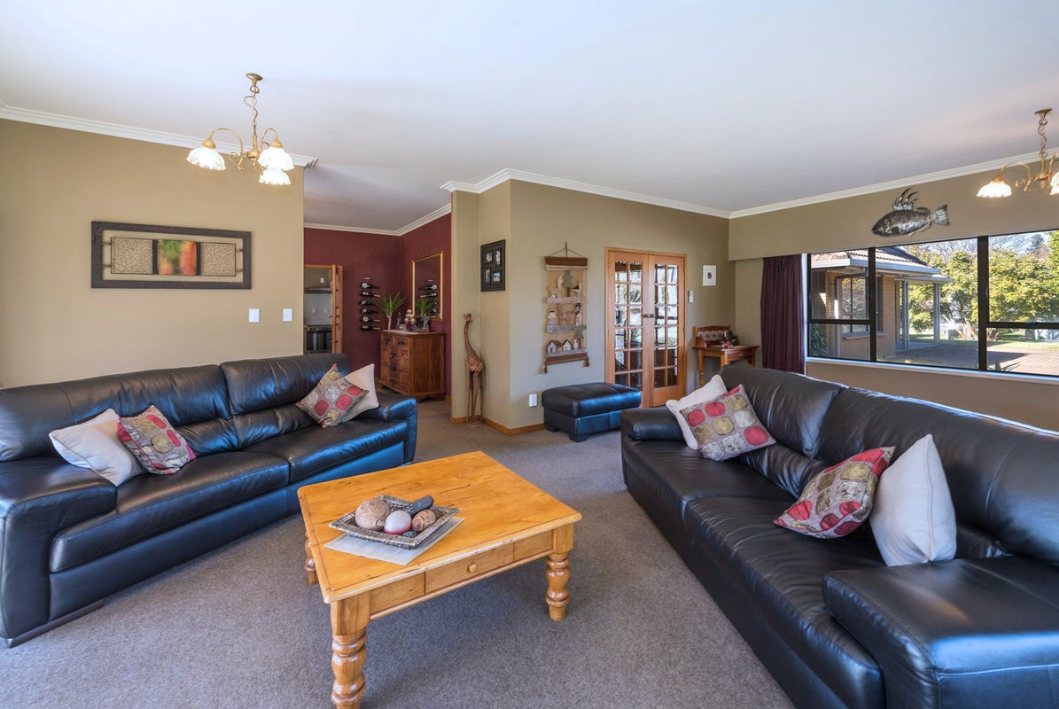 15 Carlton Street, Glenholme, Rotorua - Carousel 2