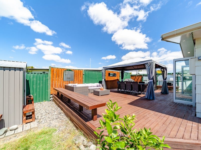 11 Duckworth Crescent, Greenmeadows, Napier - Carousel 2