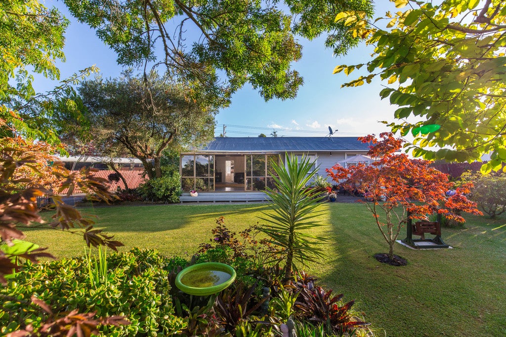 40 Woodglen Road, Glen Eden, Auckland - Carousel 1