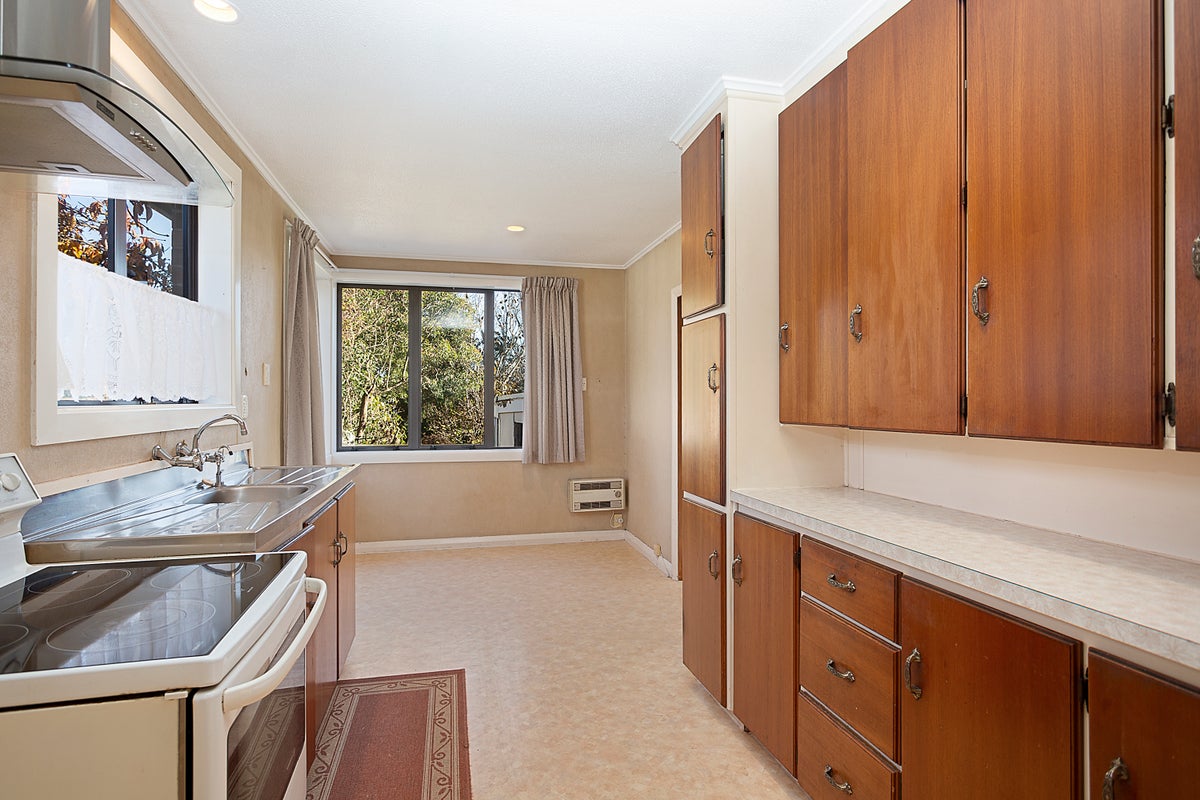 17 Gordon Terrace, East Gore, Gore - Carousel 2