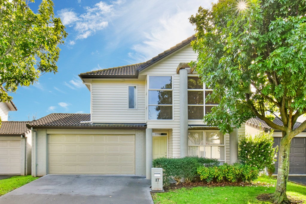 27 Figaro Crescent, Takanini, Auckland - Carousel 1