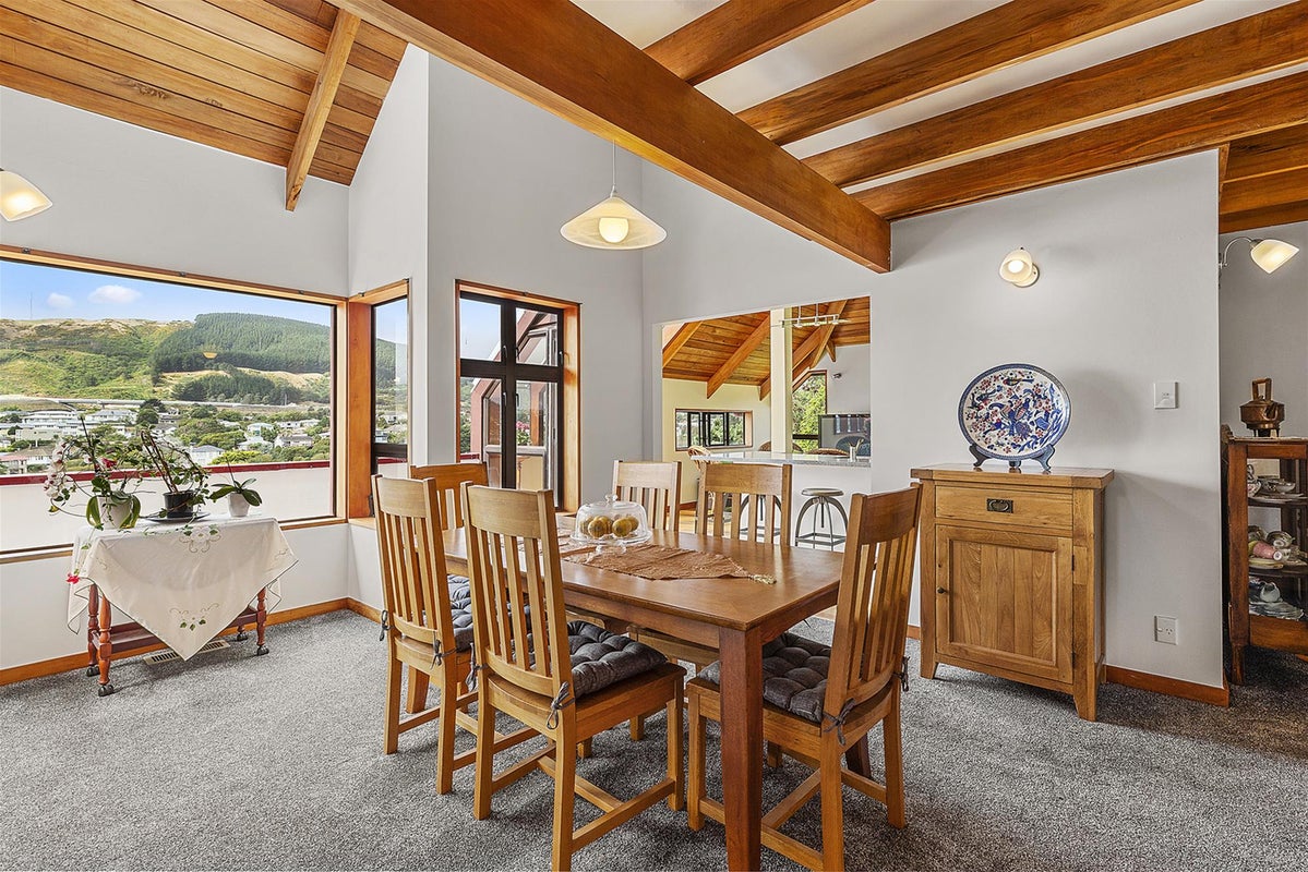 19 Rembrandt Avenue, Tawa, Wellington - Carousel 29
