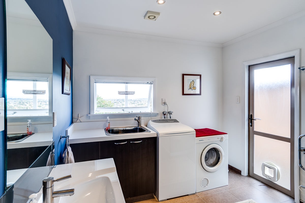 14 Havelock Road, Hospital Hill, Napier - Carousel 22