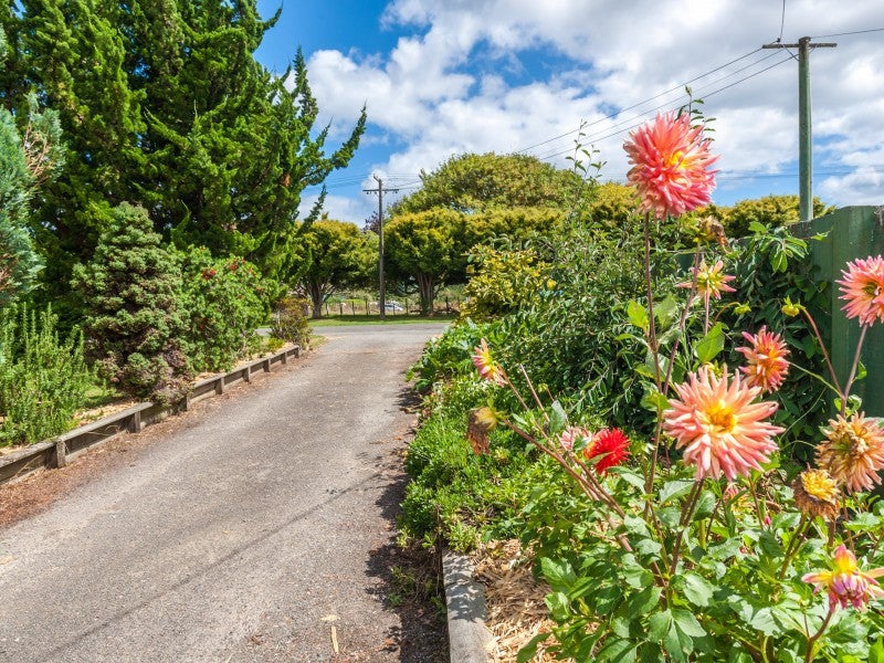 53 Honi Taipua Street, Manakau, Levin - Carousel 2