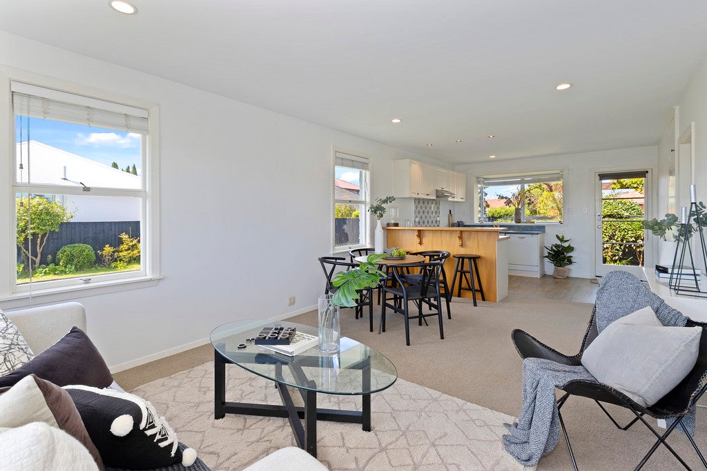 2/11 Marlin Place, Mairehau, Christchurch - Carousel 1