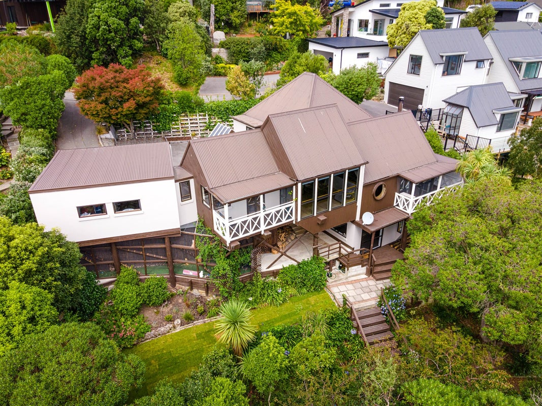 2 Roland Lane, Mount Pleasant, Christchurch - Carousel 1