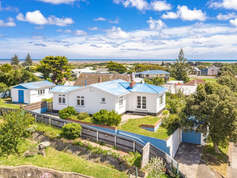 50 Manuka Street, Castlecliff, Whanganui - Carousel 1