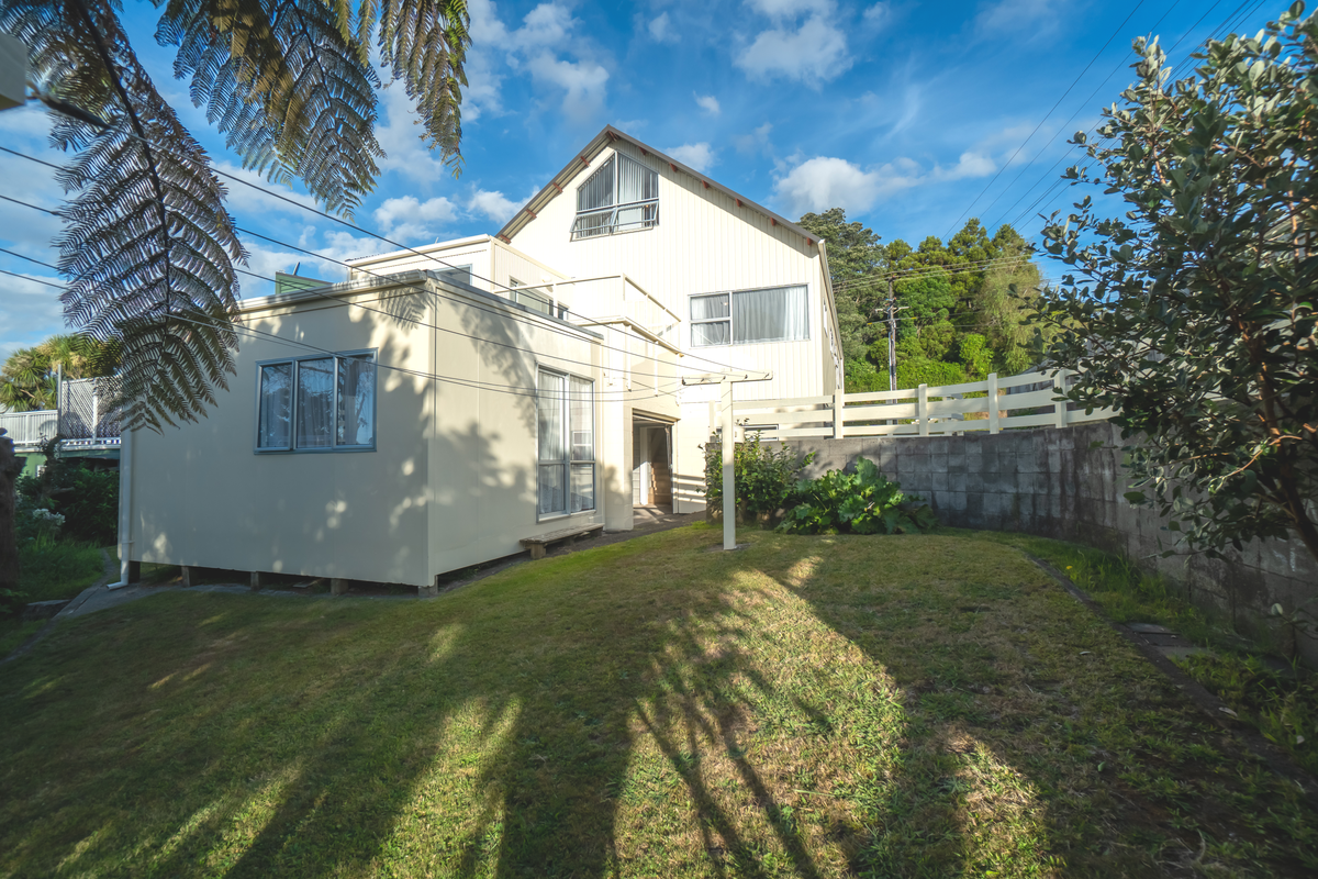100 Frankley Road, Frankleigh Park, New Plymouth - Carousel 24