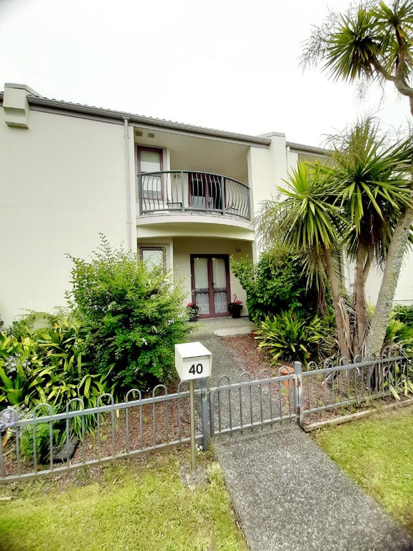 40 Winery Way, Henderson, Auckland - Carousel 1