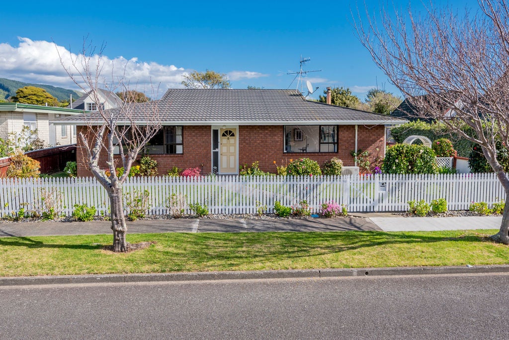 46 Belvedere Avenue, Waikanae - Carousel 2