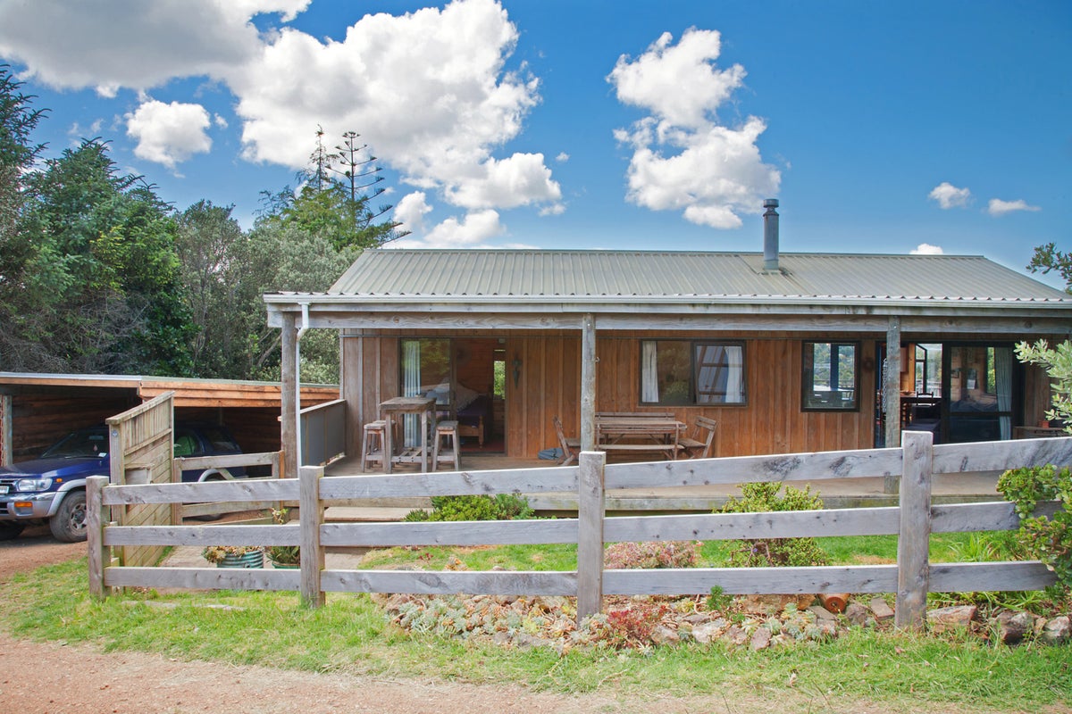 32 Albert Crescent, Ostend, Waiheke Island - Carousel 2
