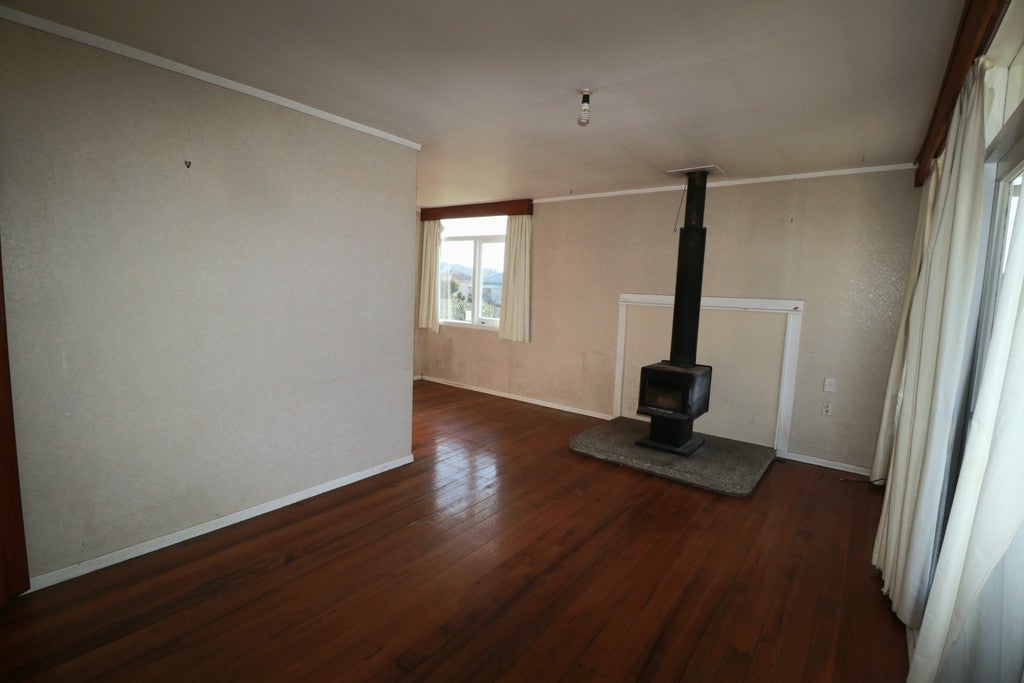 69A George Street, Hikurangi, Hikurangi - Carousel 2