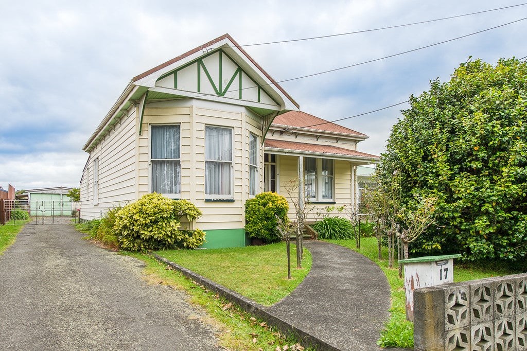 17 Fromont Street, Whanganui East, Whanganui - Carousel 1