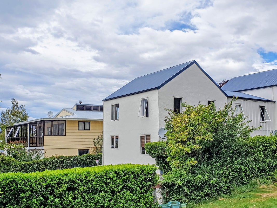 1/30 Fryer Street, Queenstown, Queenstown - Carousel 2