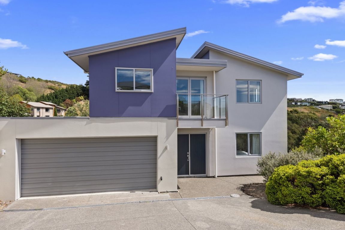 17 Mandalay Lane, Redcliffs, Christchurch - Carousel 1
