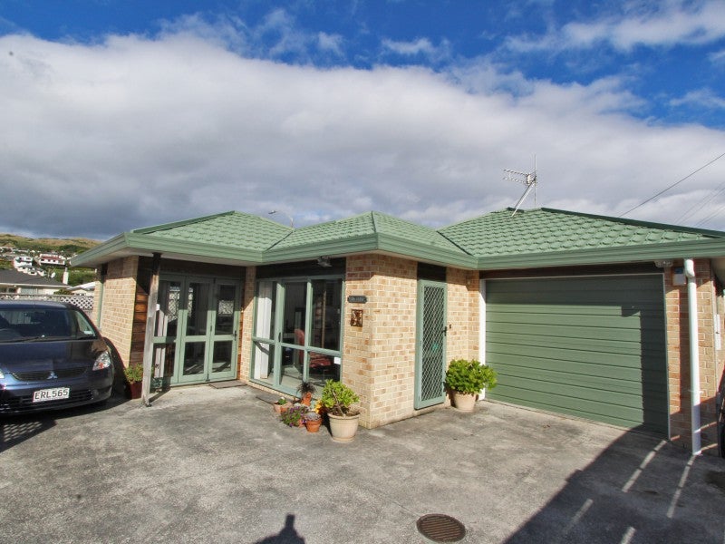 1A Main Road, Tawa, Wellington - Carousel 12
