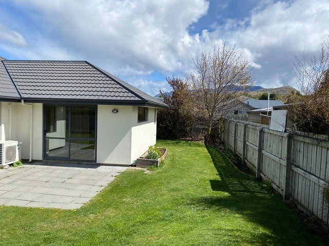 61 Howards Drive, Lake Hayes, Queenstown - Carousel 11