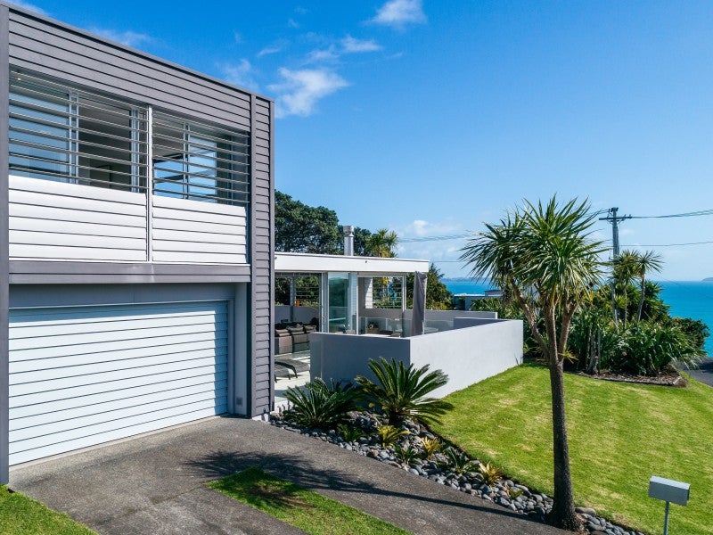 21 Matapana Road, Palm Beach, Waiheke Island - Carousel 2