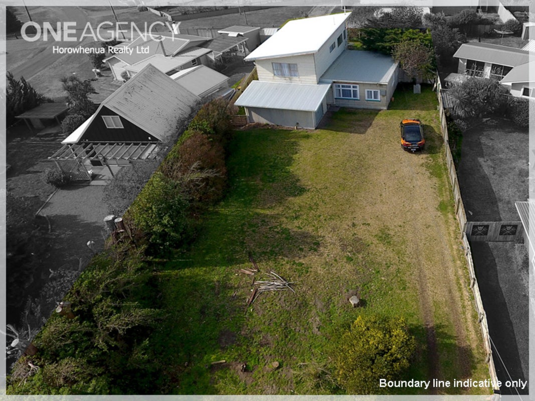 13 Signal Street, Foxton Beach, Foxton - Carousel 2