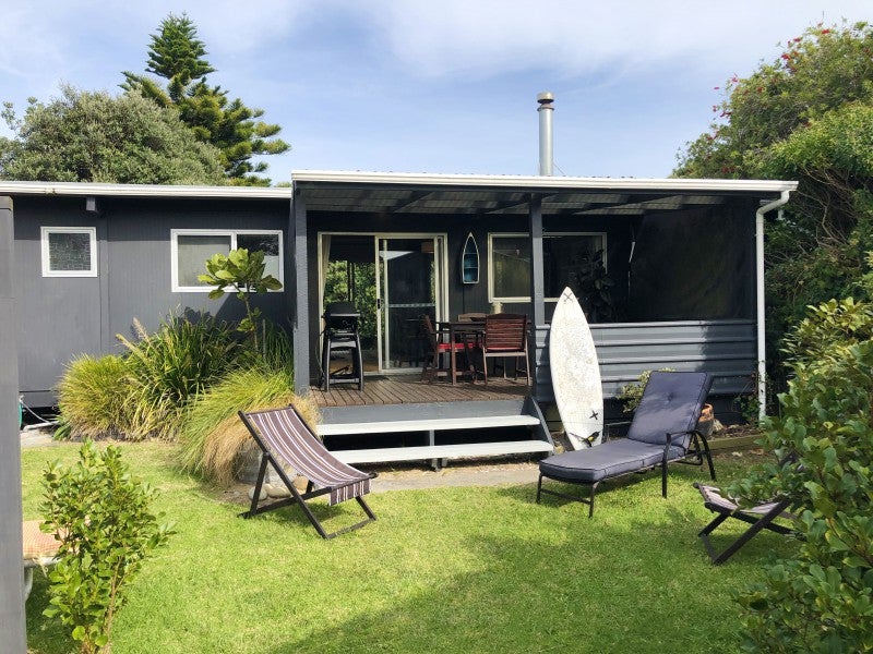 10 Katrin Place, Mahia, Mahia - Carousel 1