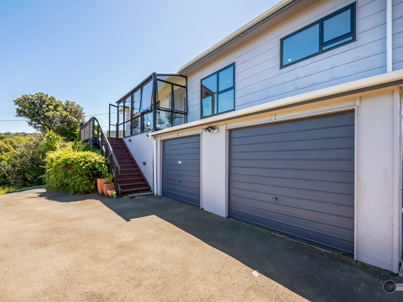 1/41 Pekanga Road, Normandale, Lower Hutt - Carousel 1