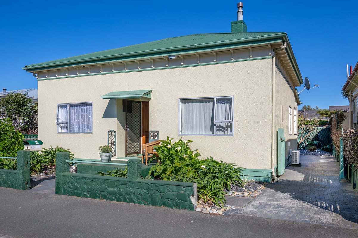 2 Tasman Street, The Wood, Nelson - Carousel 2