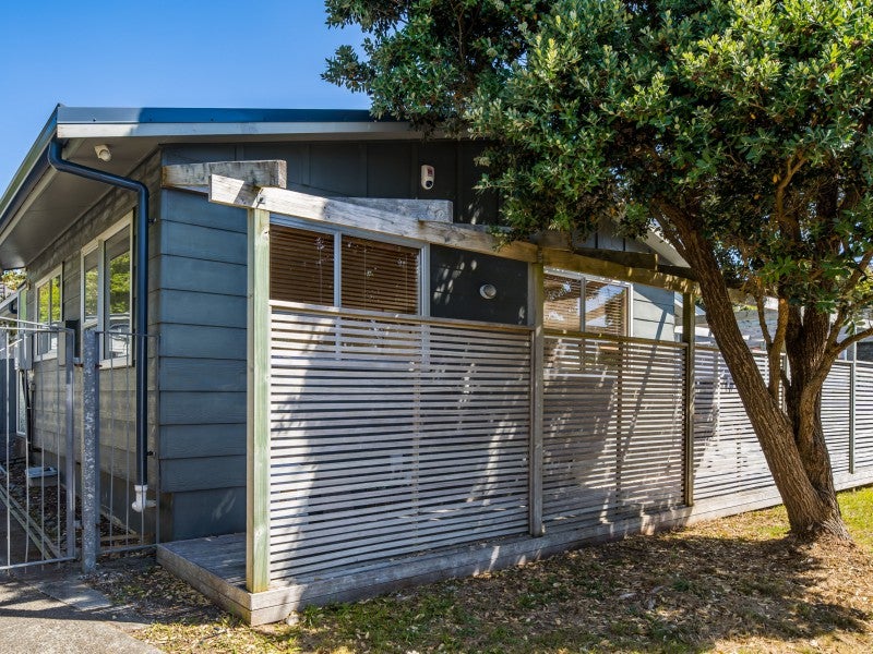 8 Transom Close, Whitby, Porirua - Carousel 26