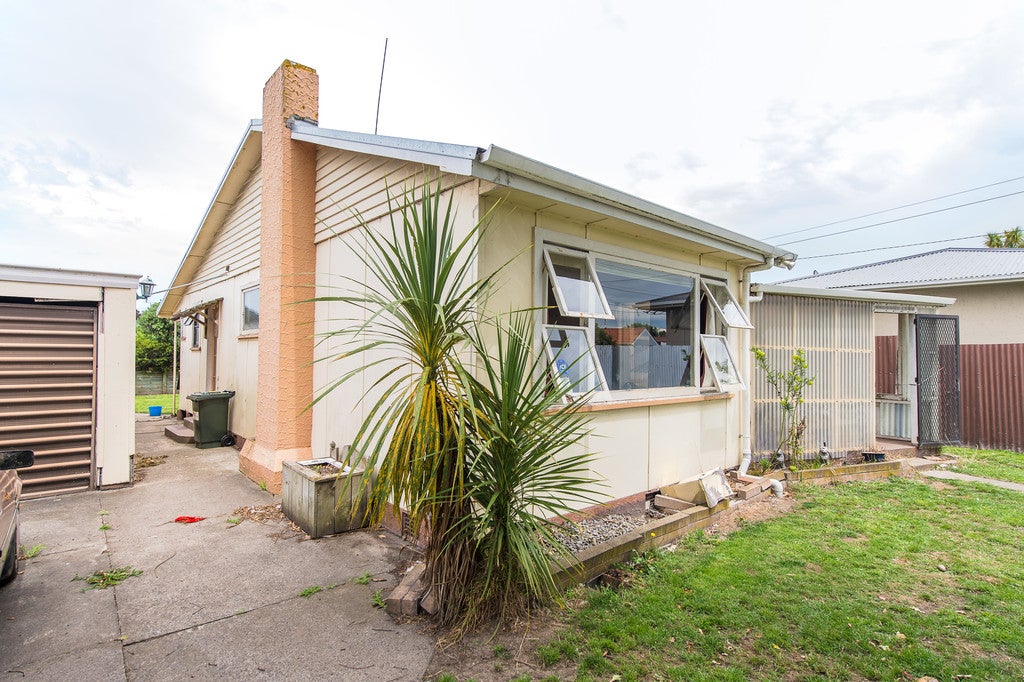 32 Stark Street, Durie Hill, Whanganui - Carousel 2