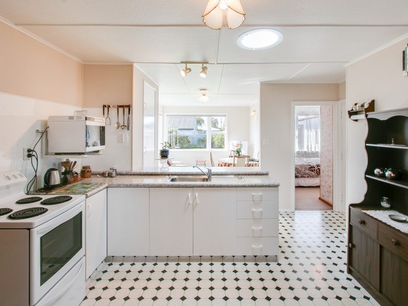 14 Shackleton Street, Maraenui, Napier - Carousel 2