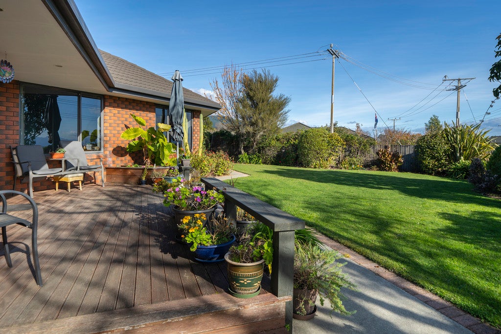 433 Suffolk Road, STOKE, NELSON - Carousel 2