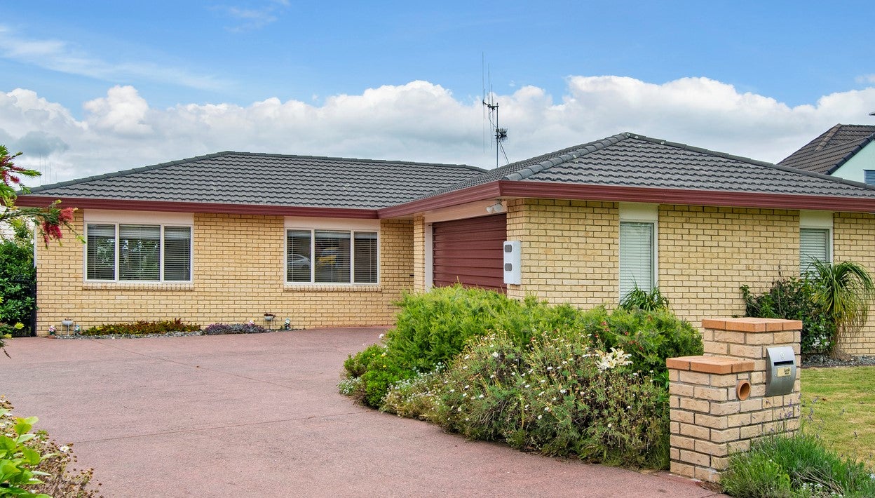 9 Oxford Avenue, Kamo, Whangarei - Carousel 1
