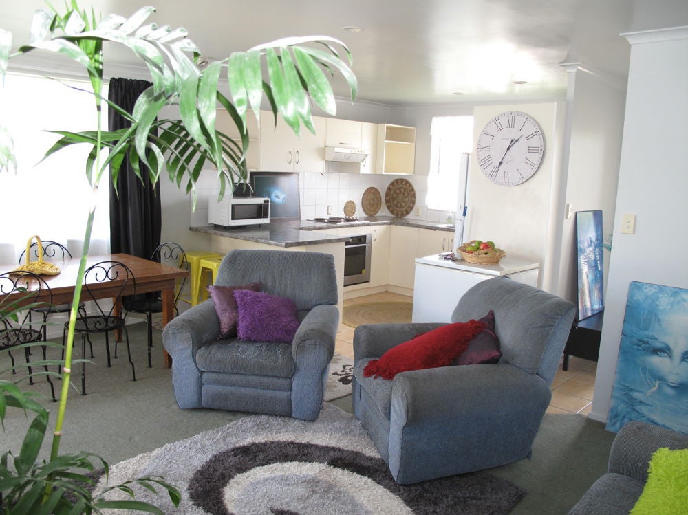 20 Scotts Field Drive, Takanini, Auckland - Carousel 2